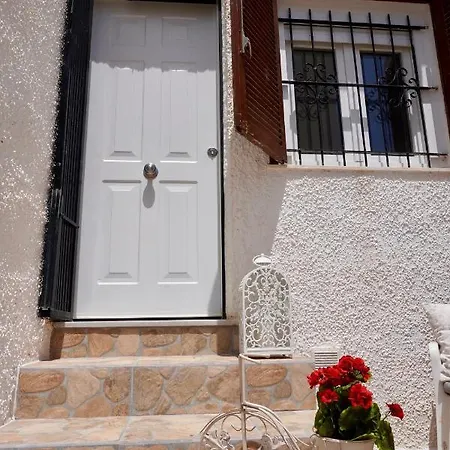 Nyaraló Central Townhouse With Walking Distance To Los Locos